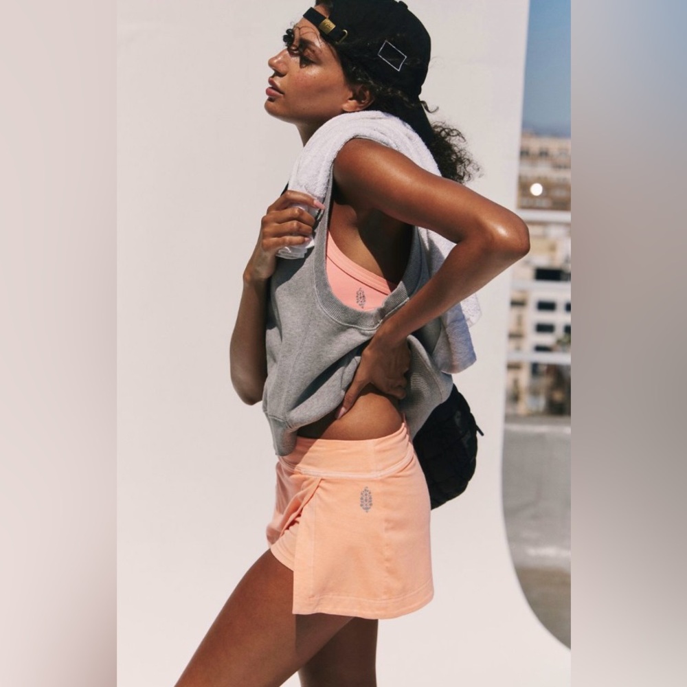 Free People Movement ~ Hot Shot Mini Skort ~ *NWT ~ Pastel Peach ~ XS ~ - Picture 5 of 12